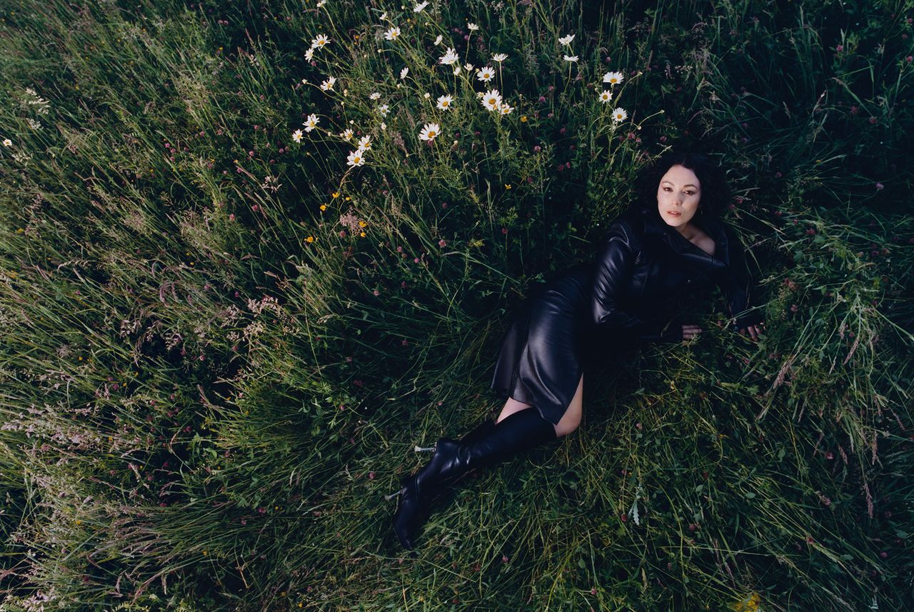 Kelly_Lee_Owens_5.jpg