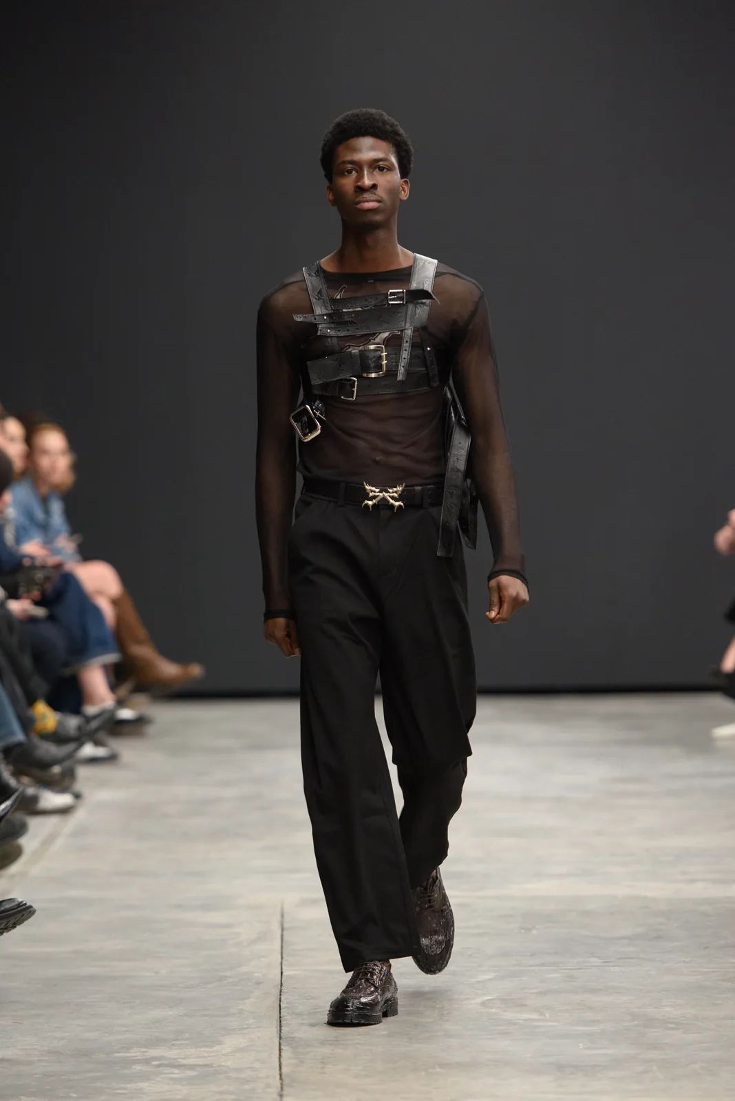 metal-mercedes-benz-fashion-week-tbilisi-03-syndrom-05.webp