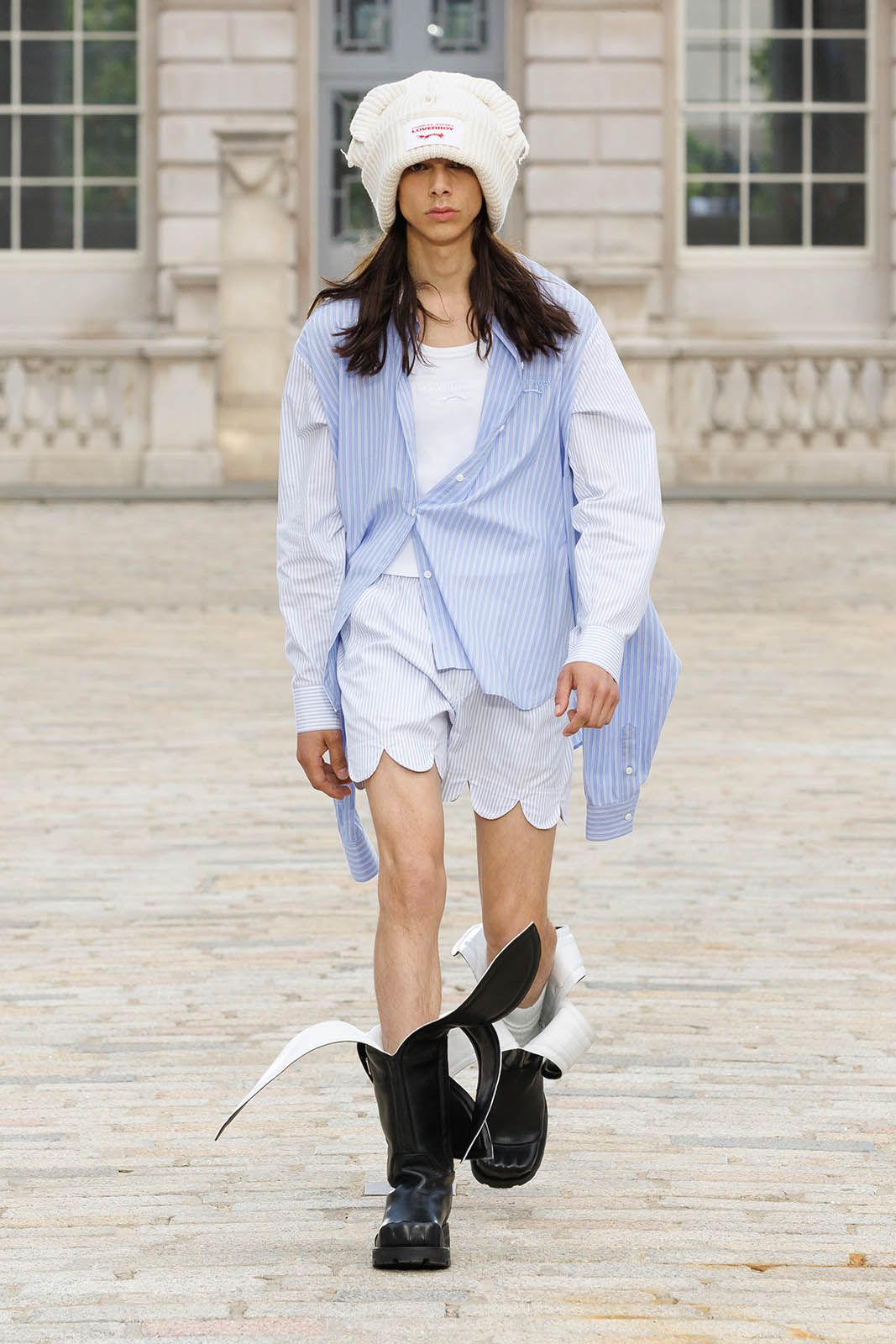 Loverboy_AW24_runway_press_look01 copia.jpg