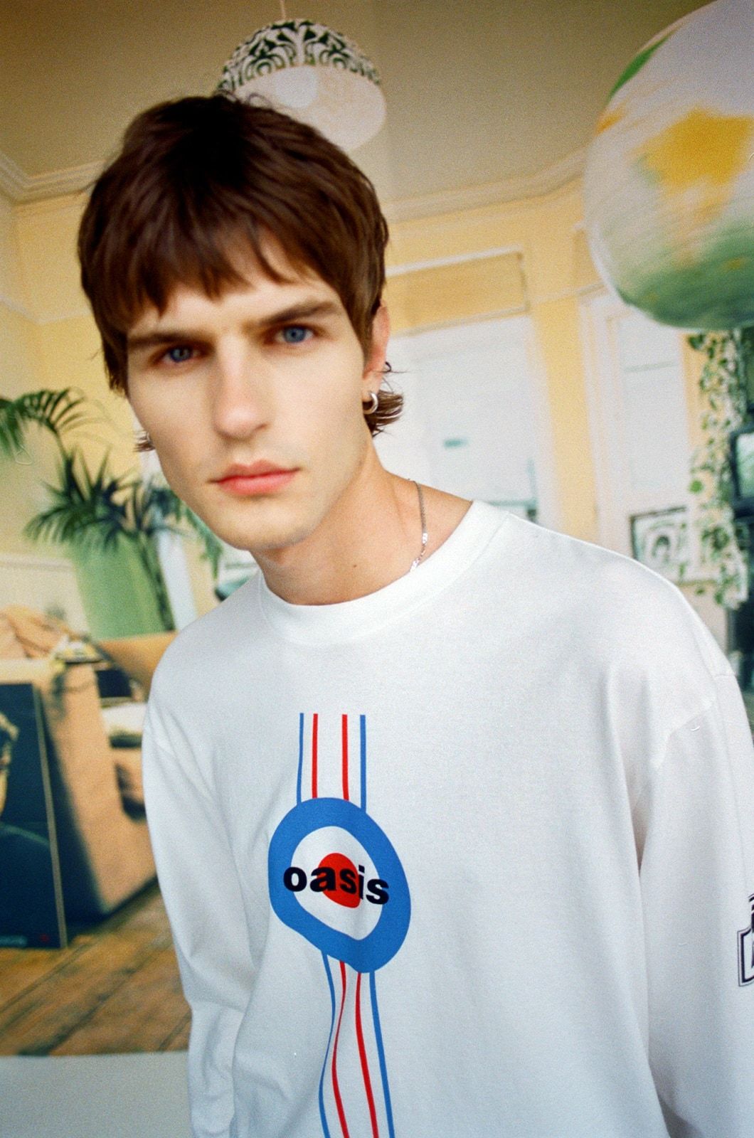 Oasis-–-Levis-3.jpg