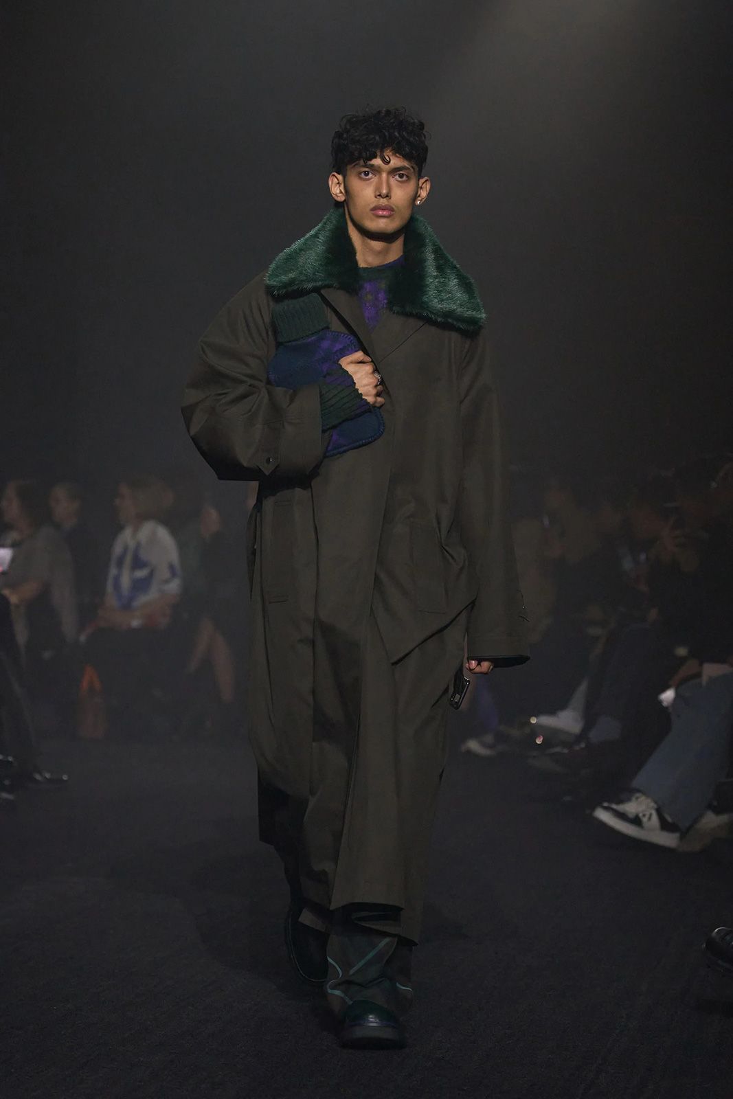 Burberry Fall 2023 Ready to Wear Gorunway 2.jpg