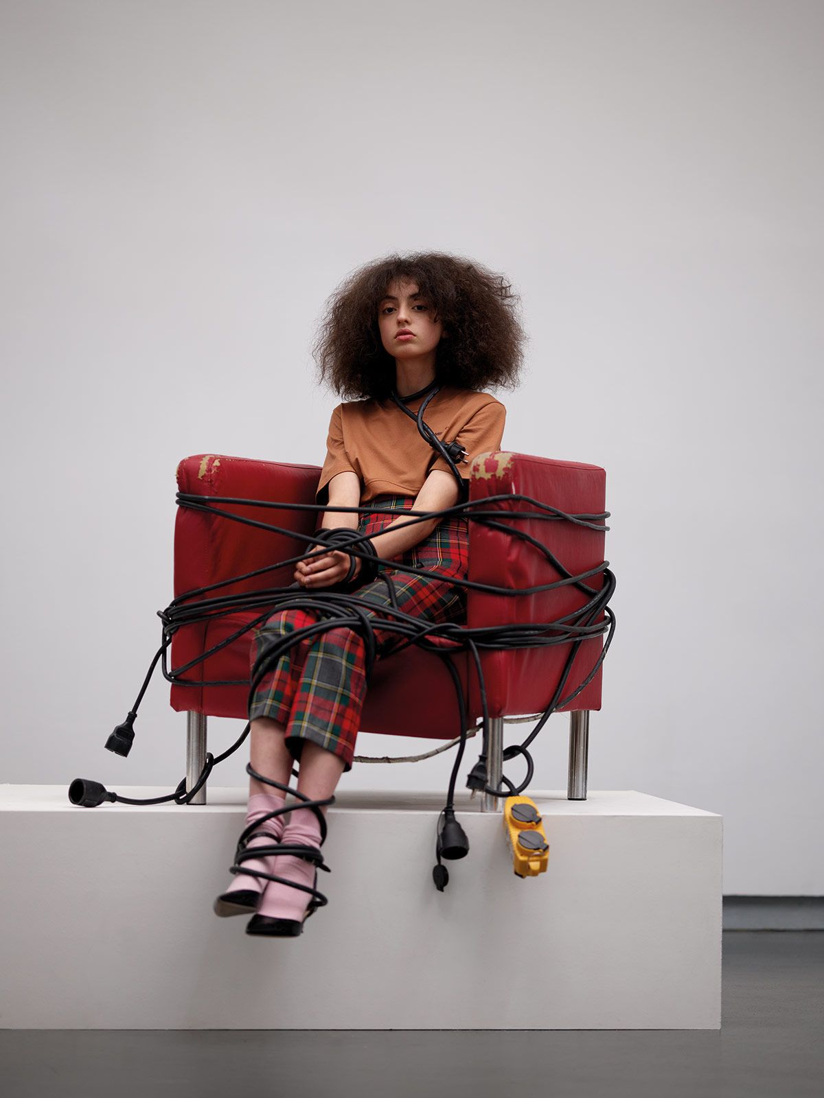 Coco Neuville Metalmagazine 7.jpg