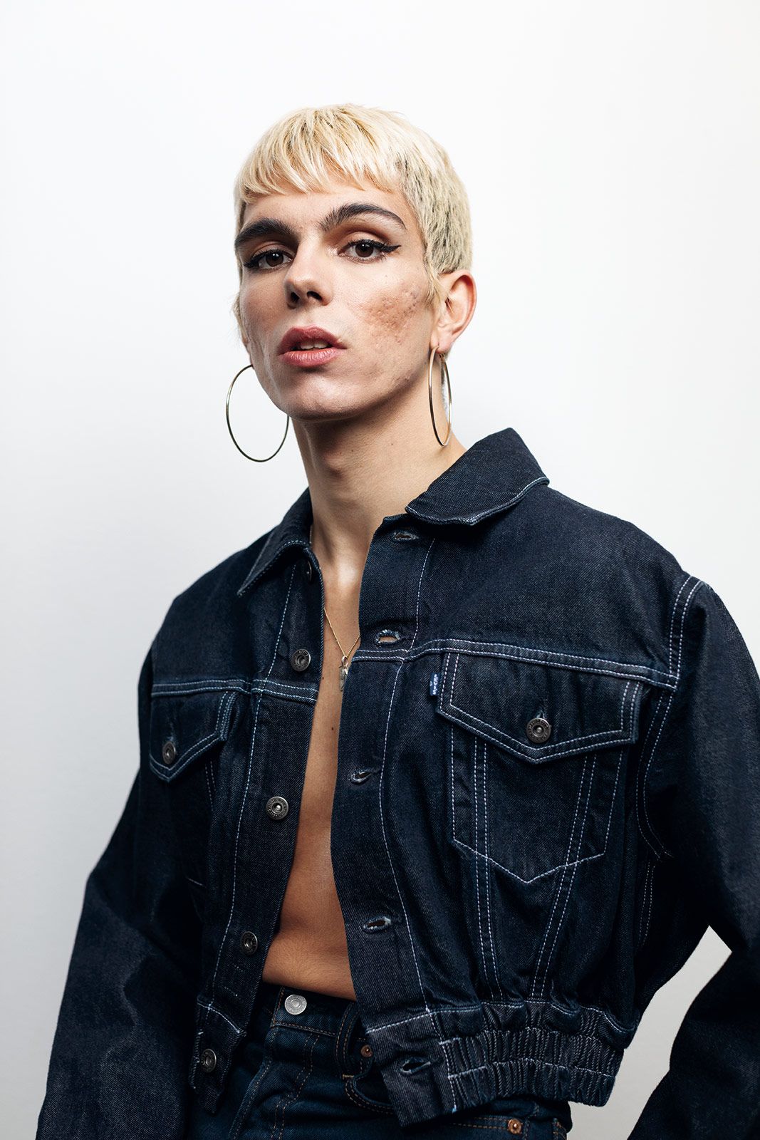 Samantha Hudson Metalmagazine 3.jpg