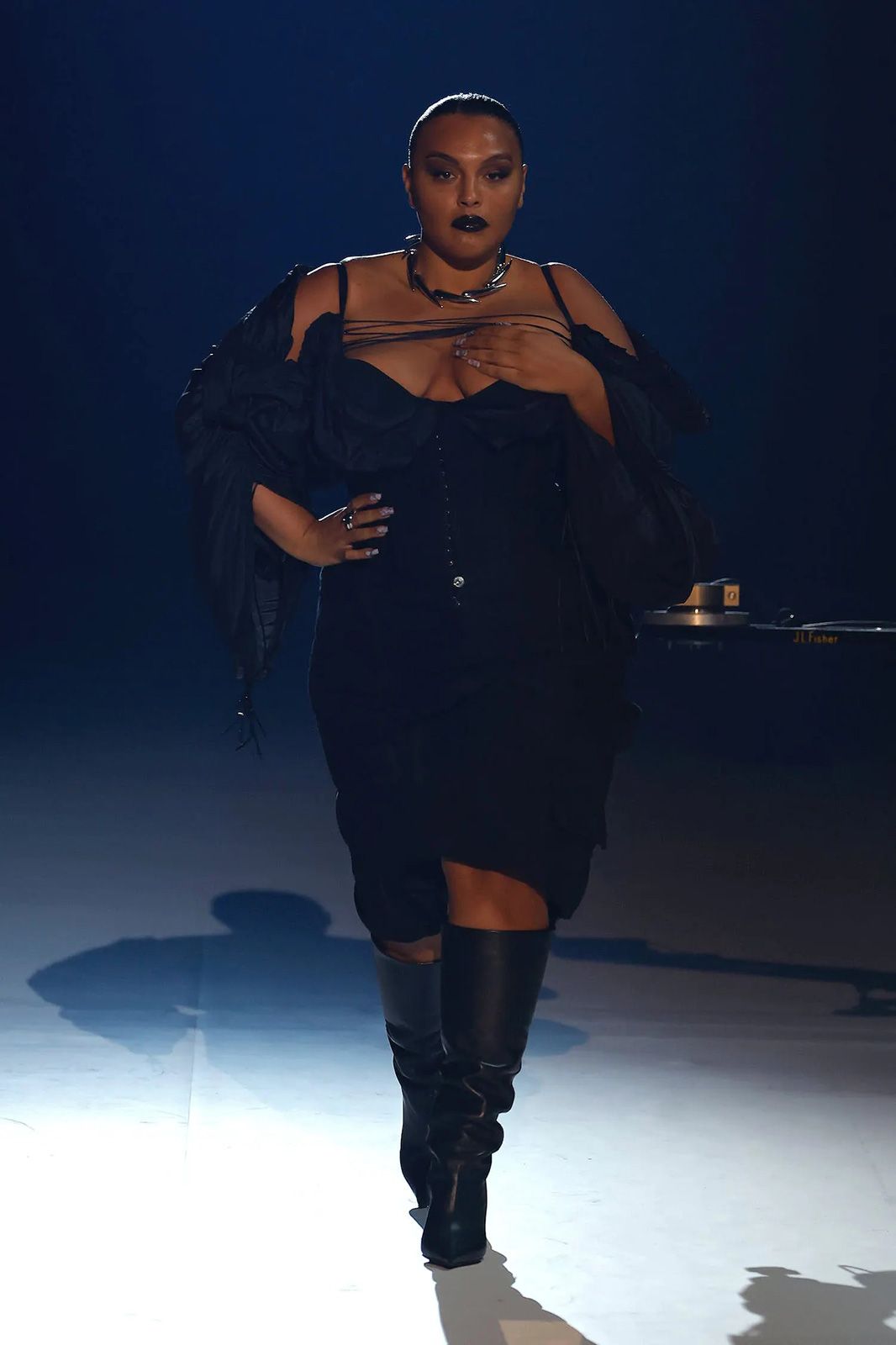 Mugler Fall Winter 2023 3.jpg