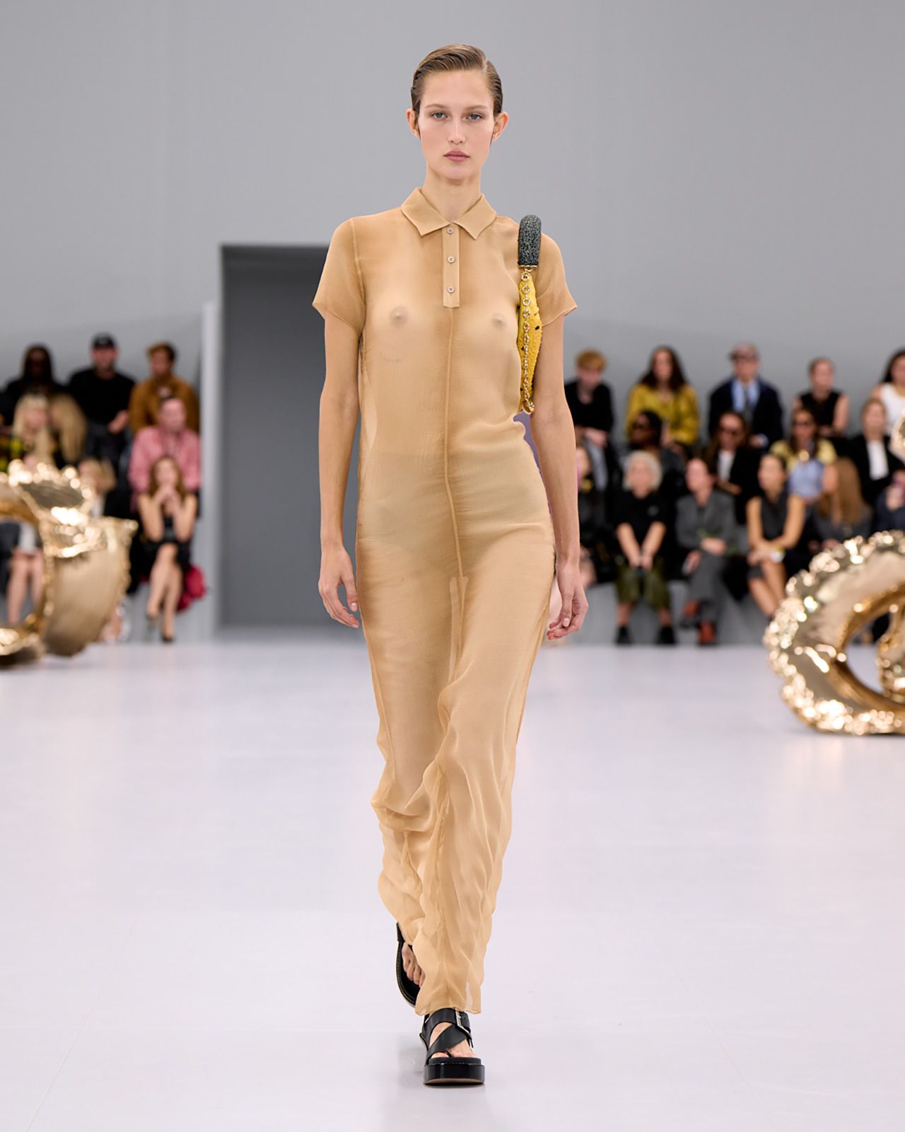 Loewe S S24 36.jpg