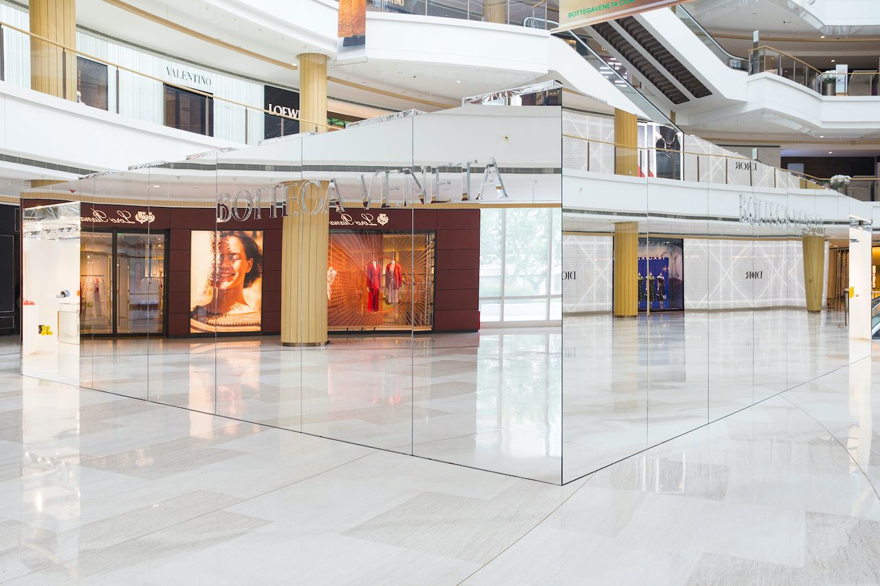 Bottega Veneta Invisible Store 4.jpg