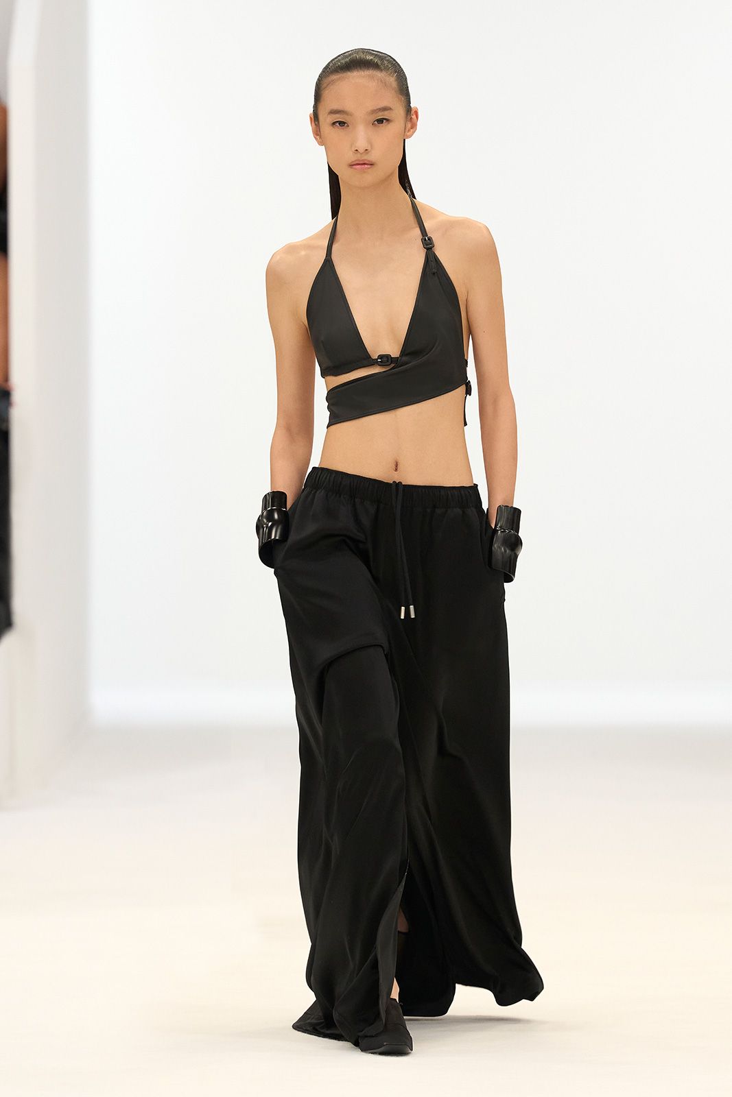 COURREGES_SS26_16.jpg