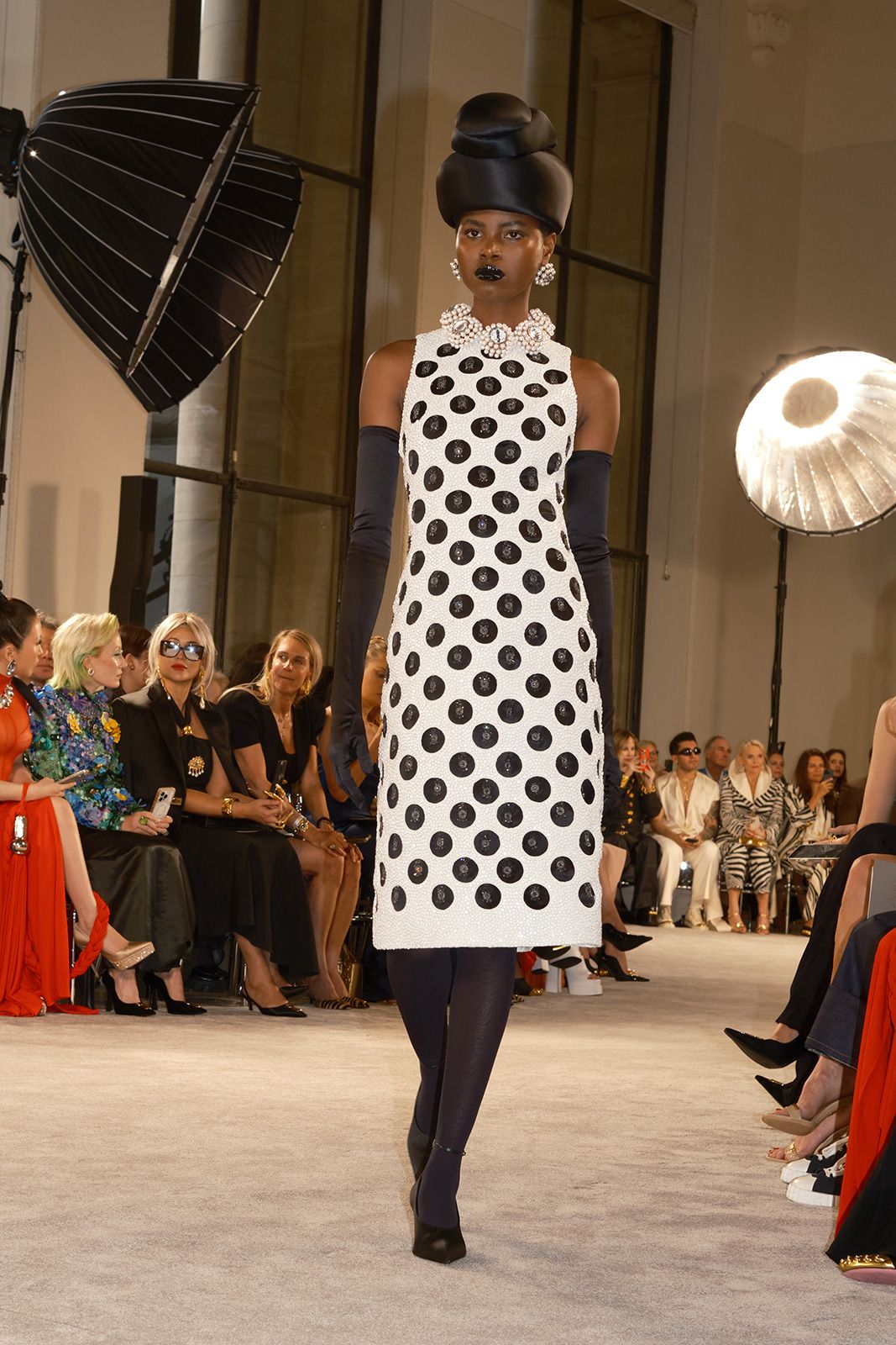 SCHIAPARELLI_HC_FW2526_12.jpg
