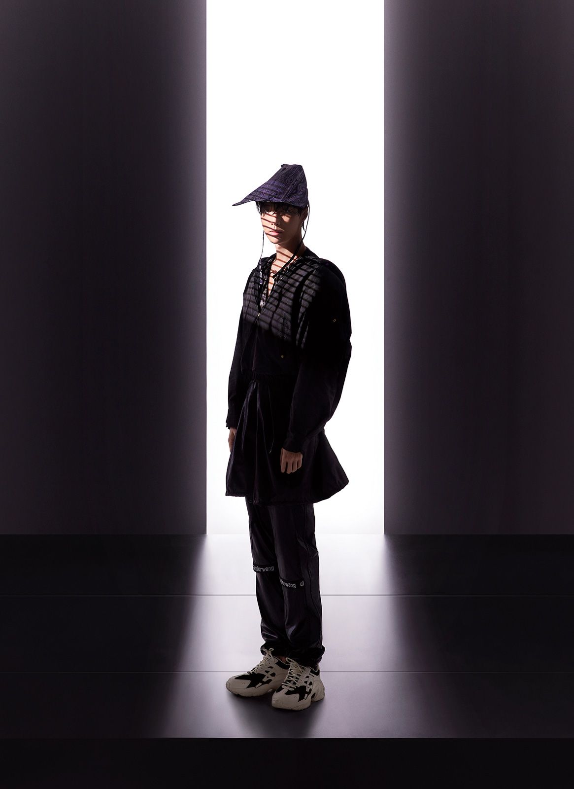 Lay Zhang Metalmagazine 13.jpg