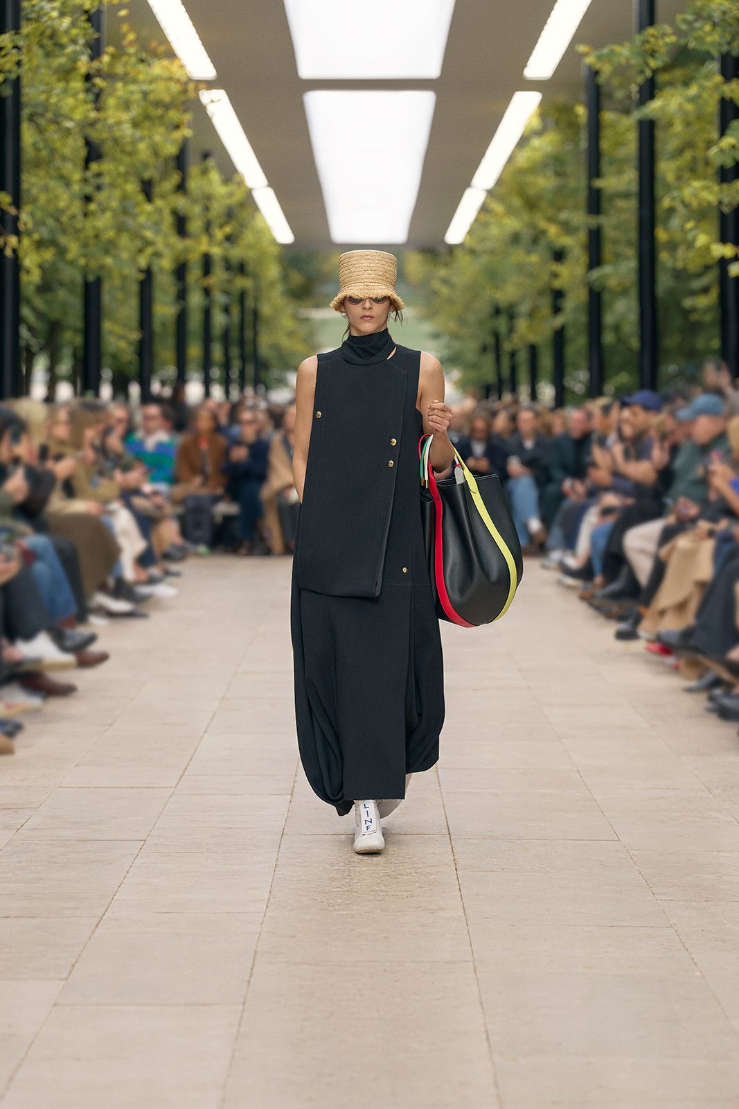 Celine-S26-look-06.jpg