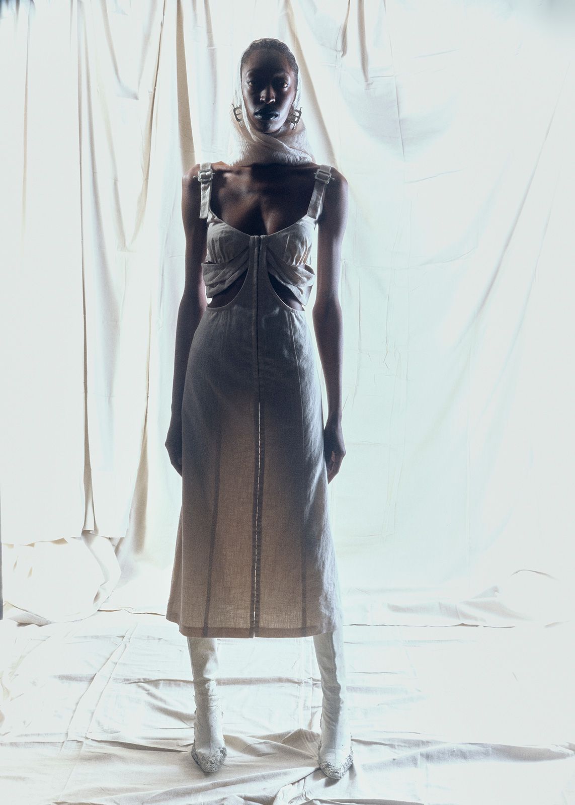 Elena Velez Metalmagazine 5.jpg