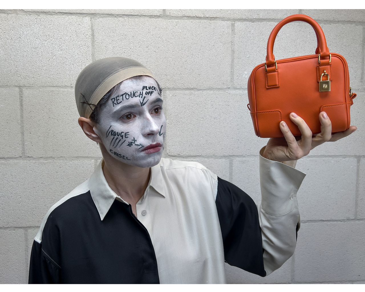 Loewe Pre Fall 2022 4.jpg
