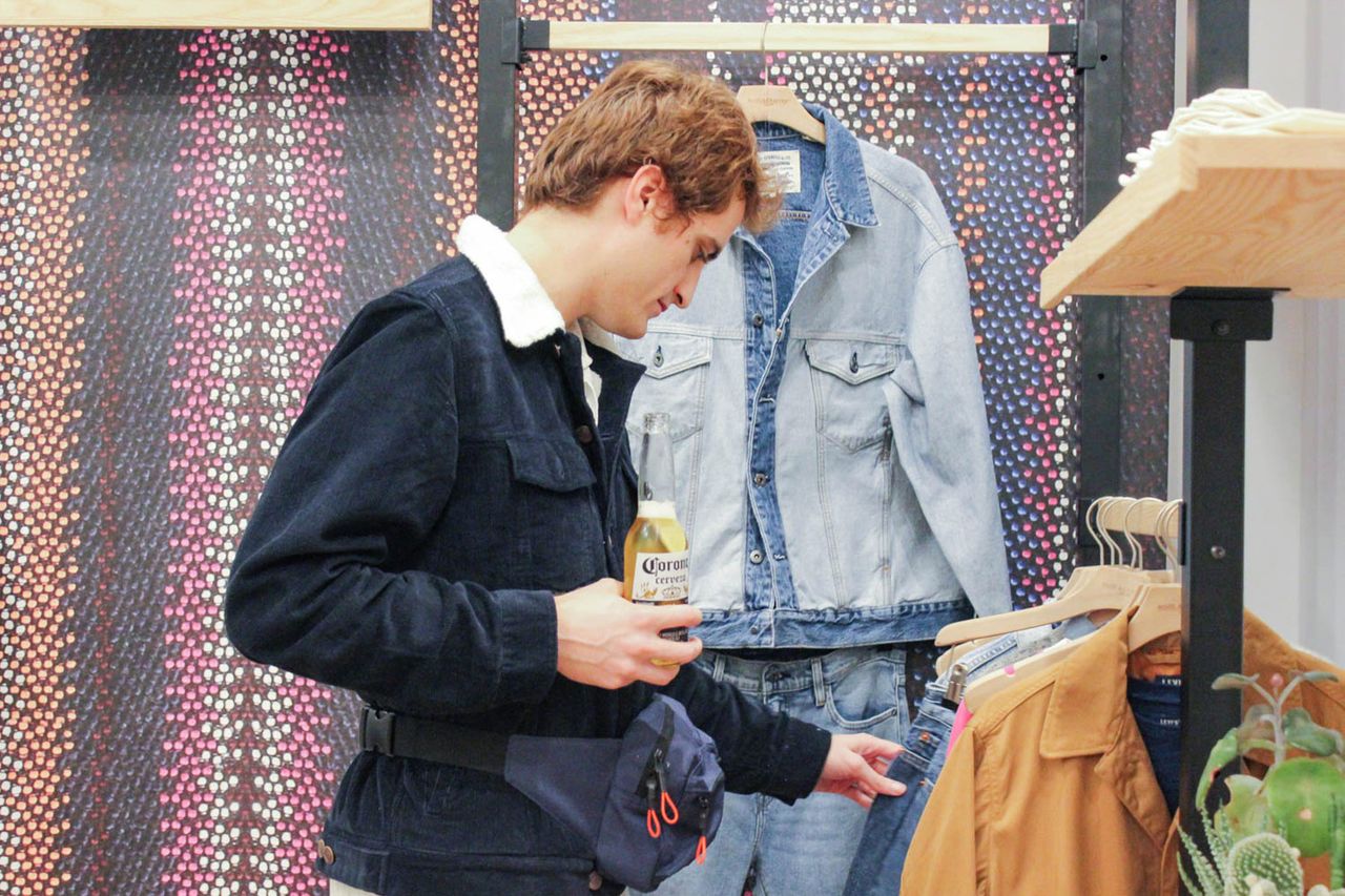 Levis835.jpg