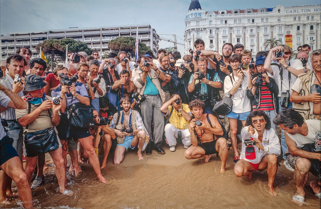 Cannes-Photographers,-1989.jpg