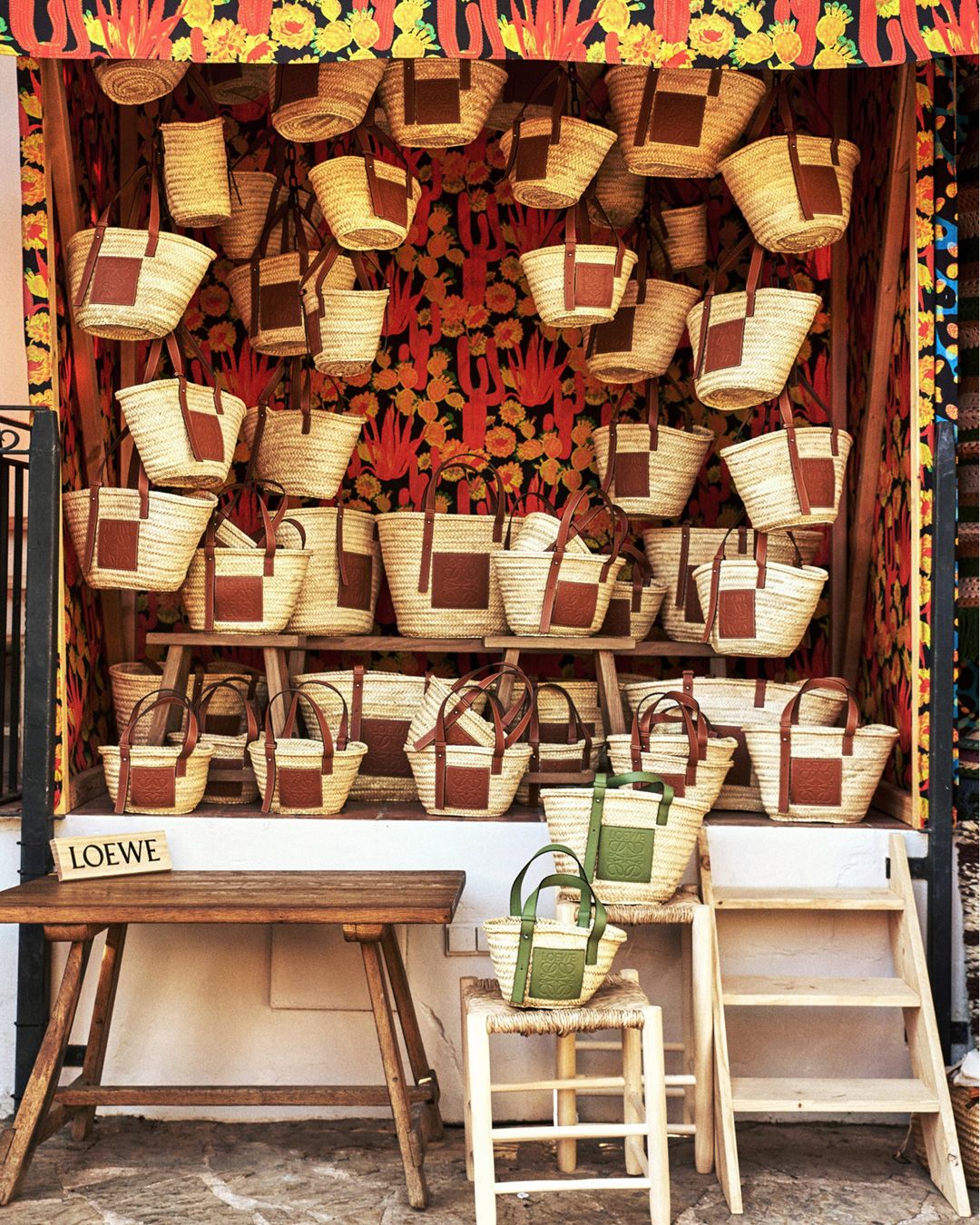 Loewe Paulas Ibiza 2022 18.jpg