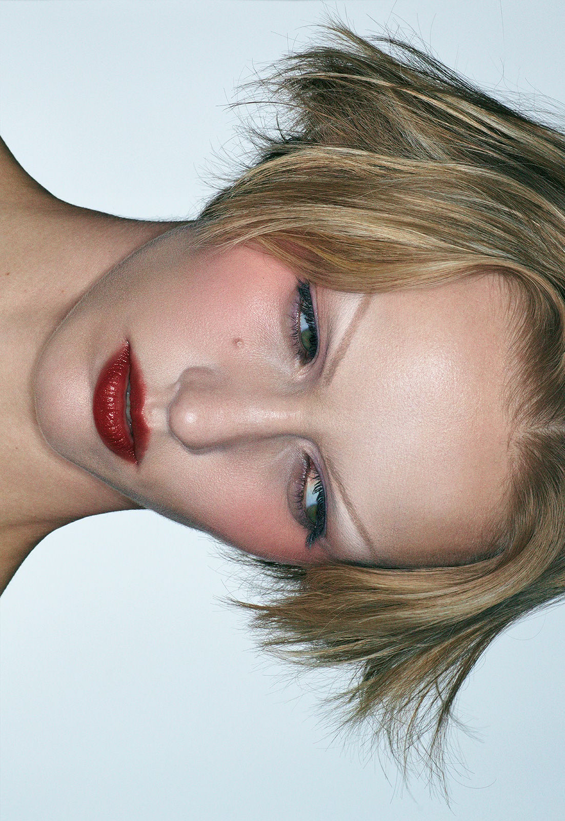 METAL-51-Chanel-Beauty-Editorial-12.jpg