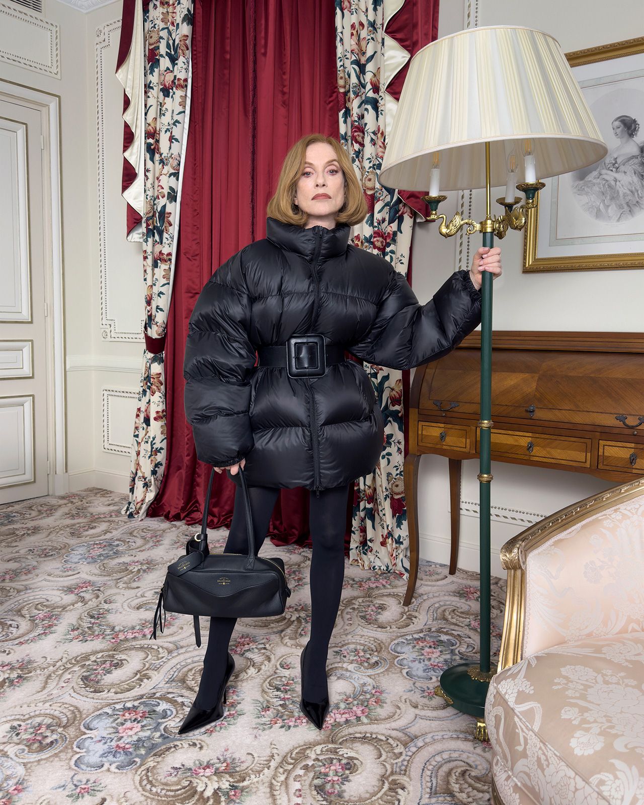 BALENCIAGA-WINTER-25-CAMPAIGN-LOOK-IMAGES_28.jpg
