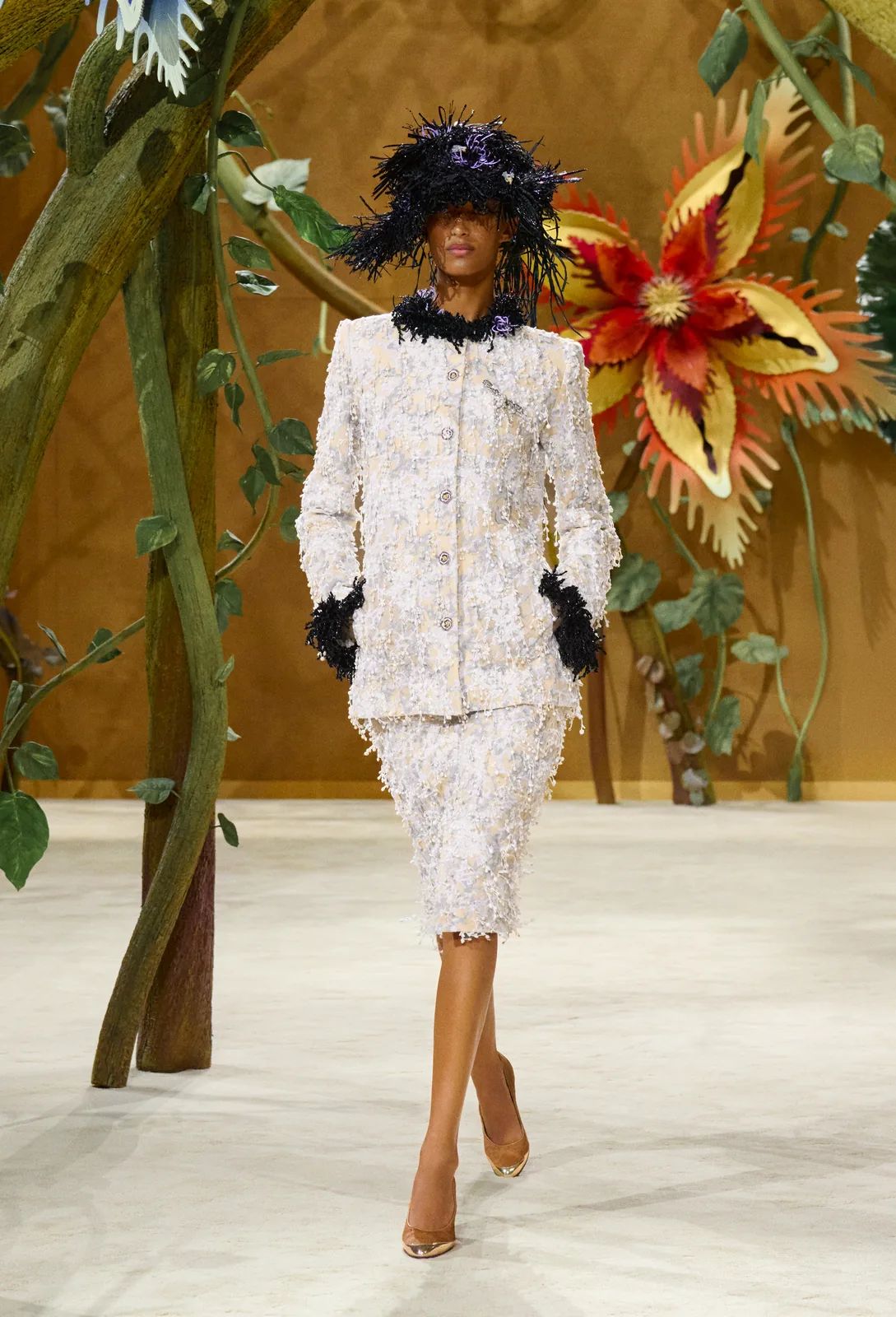 metal-chanel-couture-f-w-2026-09.webp