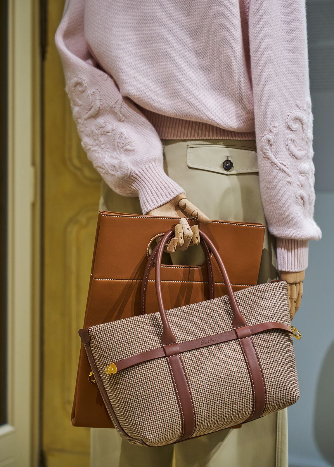 Loro_Piana_Spring_Summer_2026_Press_Presentation_1.jpg