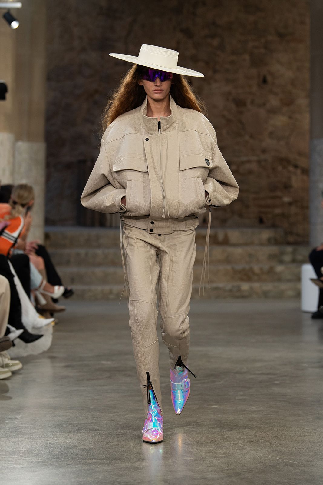 Louis-Vuitton_CR25_2.jpg