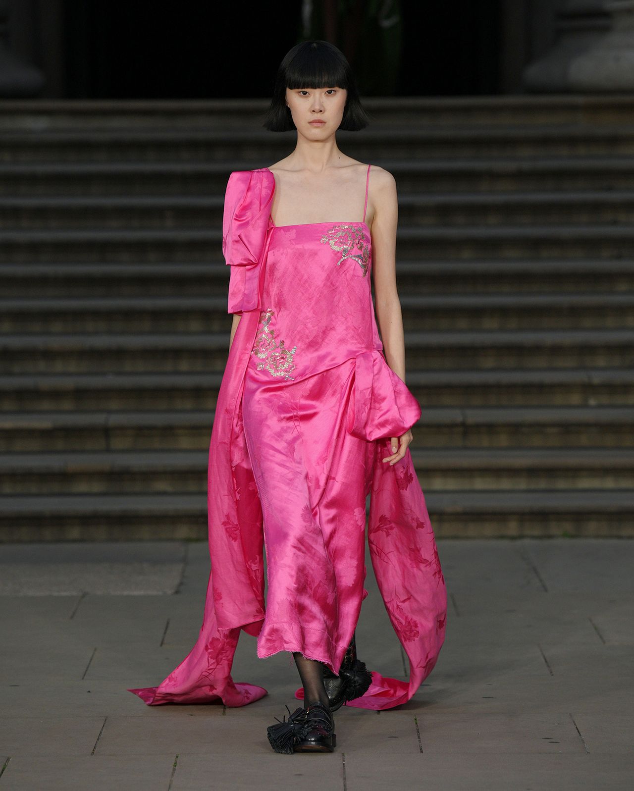 ERDEM-Spring-Summer-2025---Photographed-by-Jason-Lloyd-Evans---Look-29.jpg