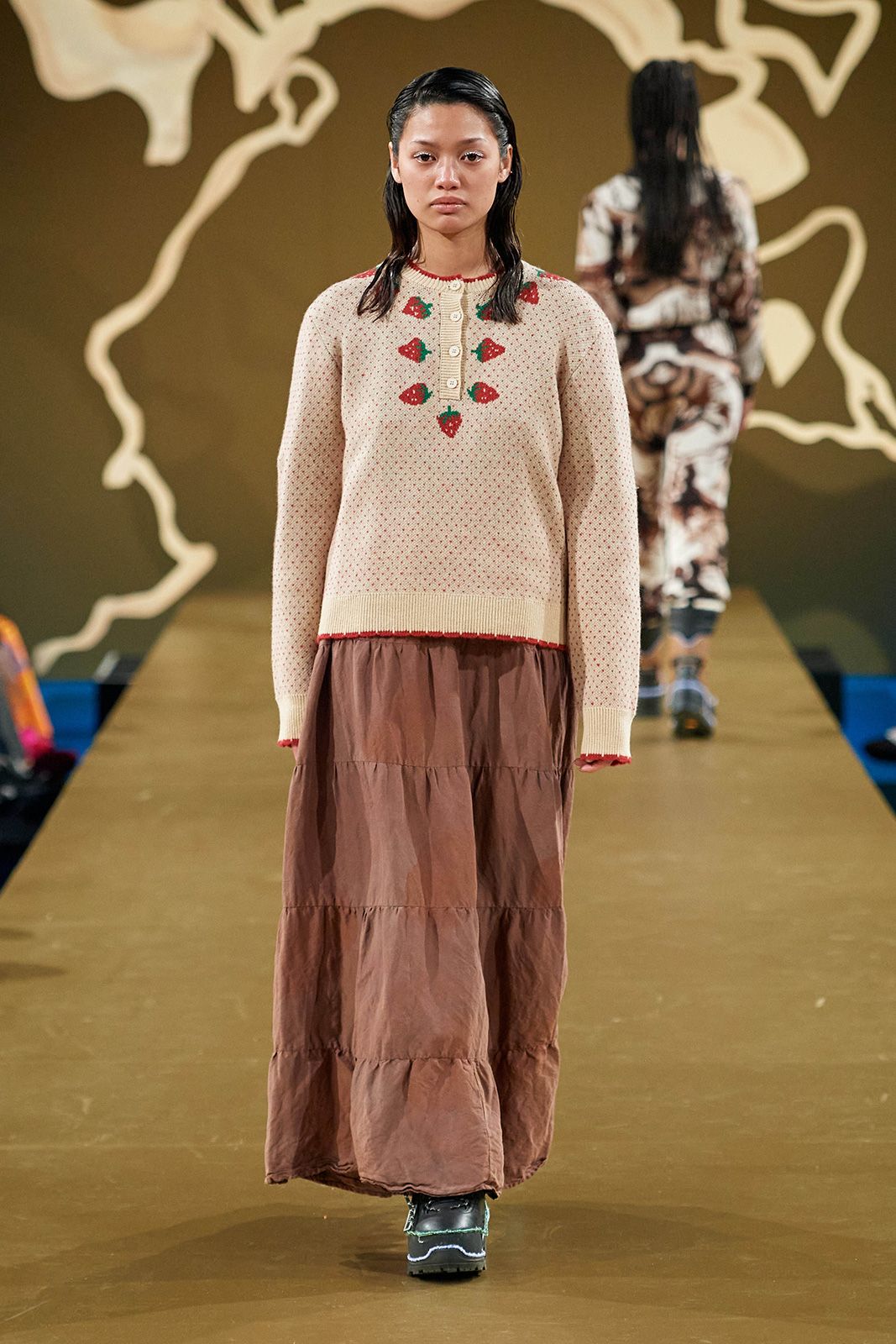 AW24-Copenhagen-Fashion-Week-Helmstedt-Runway-2x3-James-Cochrane-27.jpg