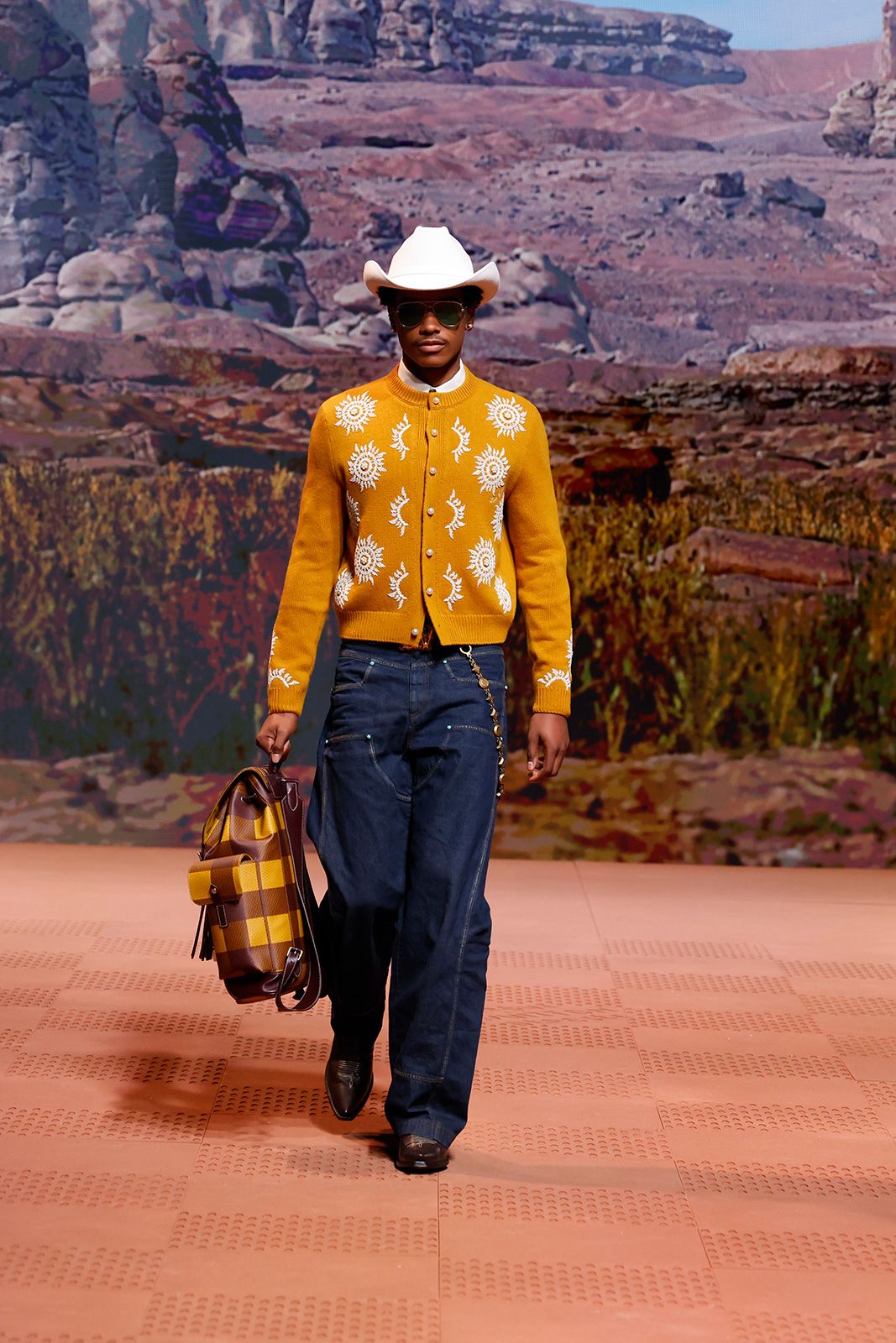 LOUIS_VUITTON_MENS_FALL_WINTER_2024_27.jpg