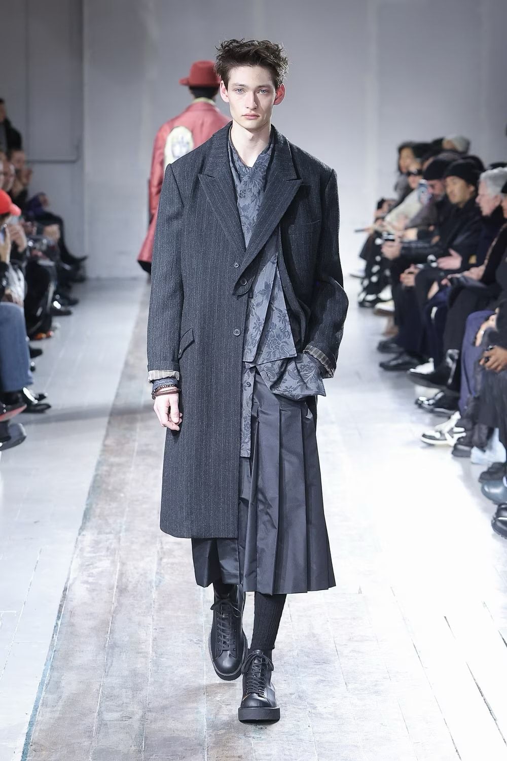 Yohji-Yamamoto-POUR-HOMME-AW24_4.jpg