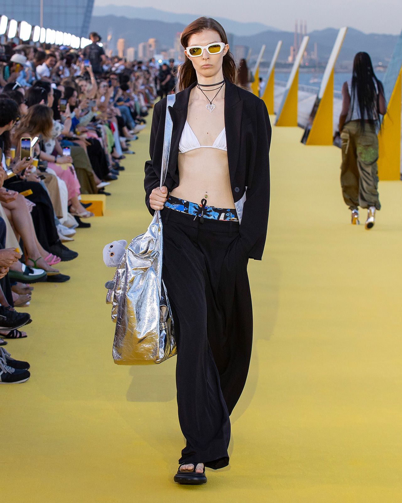 desigual-desfile-metal-12.jpg