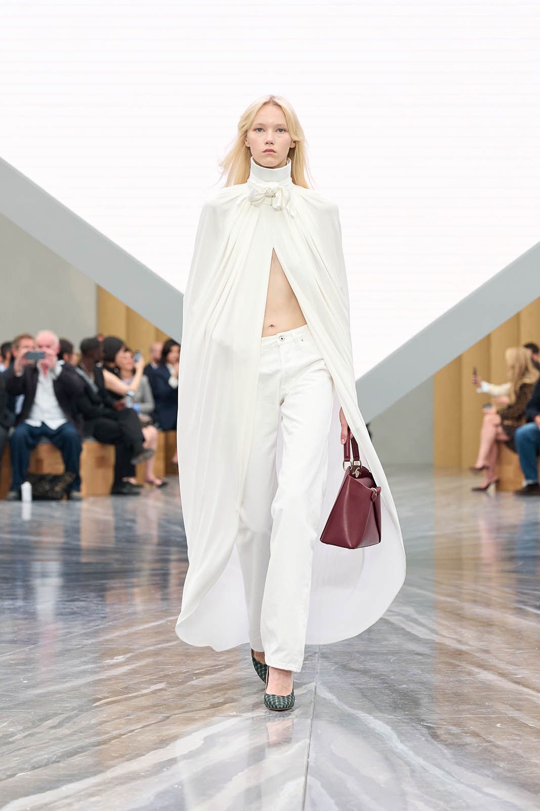 DIOR_W_RTW_SS26_8.jpg