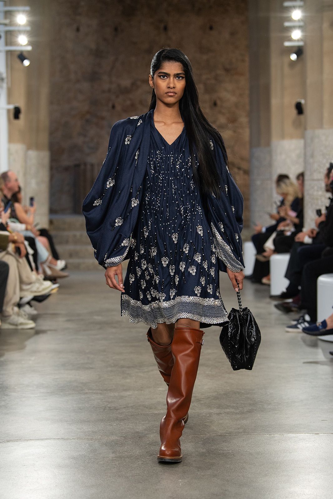 Louis-Vuitton_CR25_35.jpg