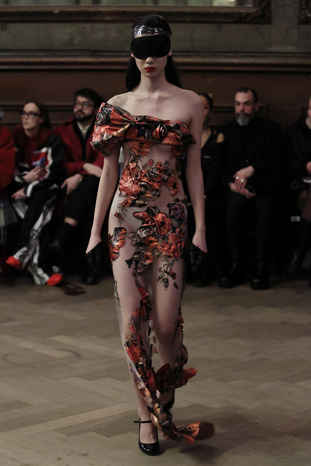LOU_DE_BÈTOLY_AW25_Look20_Press_by_Boris-Marberg_for_BFW.jpg