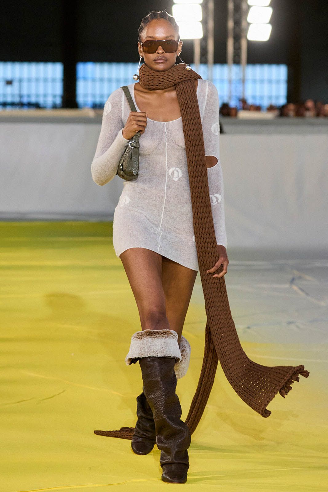 RUNWAY_LOOK_22_DESIGUAL_STUDIO_FASHION_SHOW_2025_7.jpg