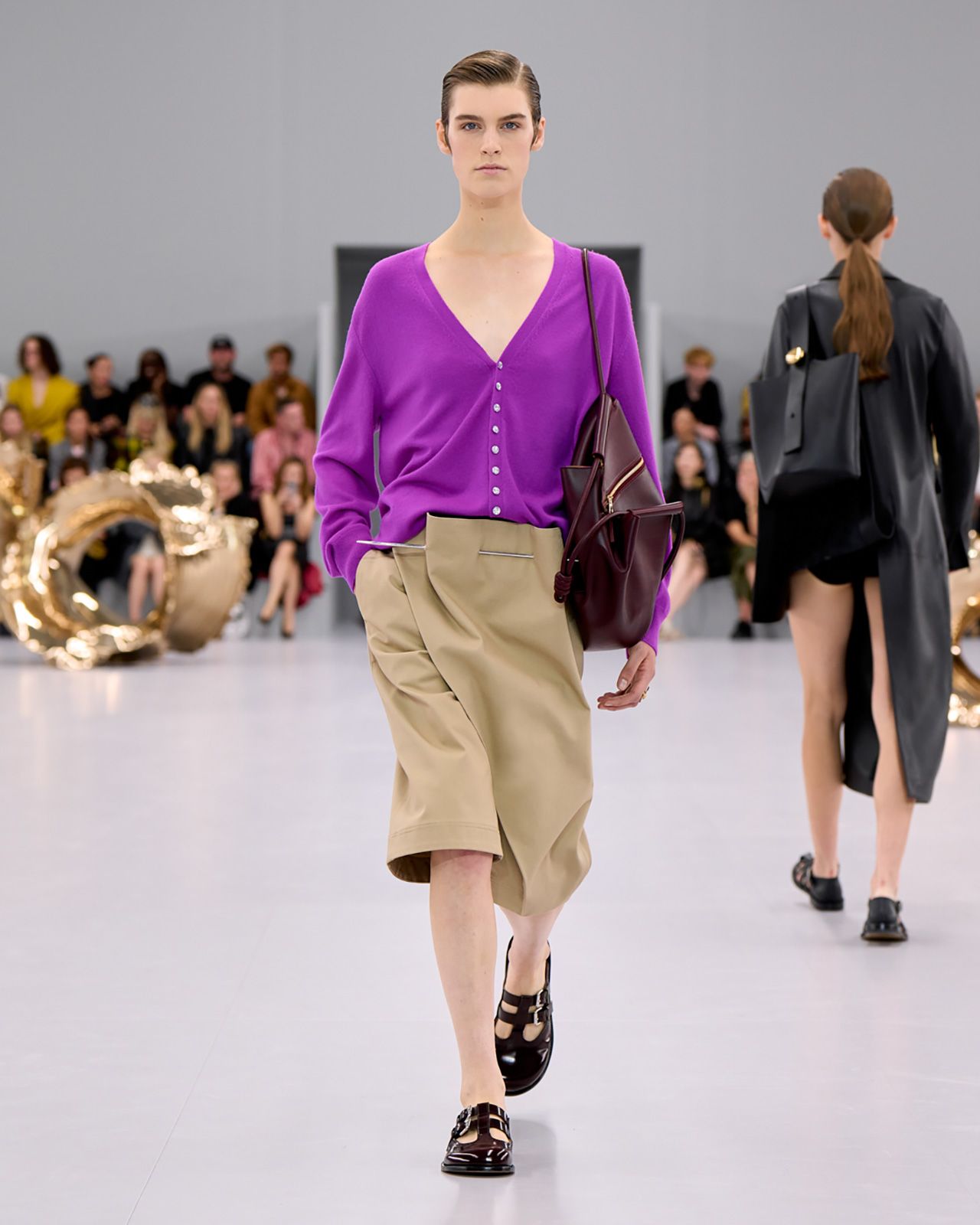 Loewe S S24 31.jpg