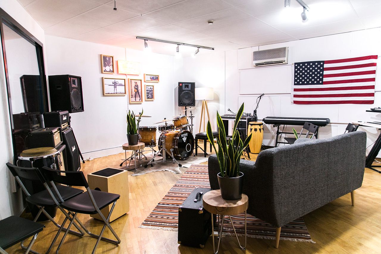 Levis Music Project Rosalia Metalmagazine 1.jpg