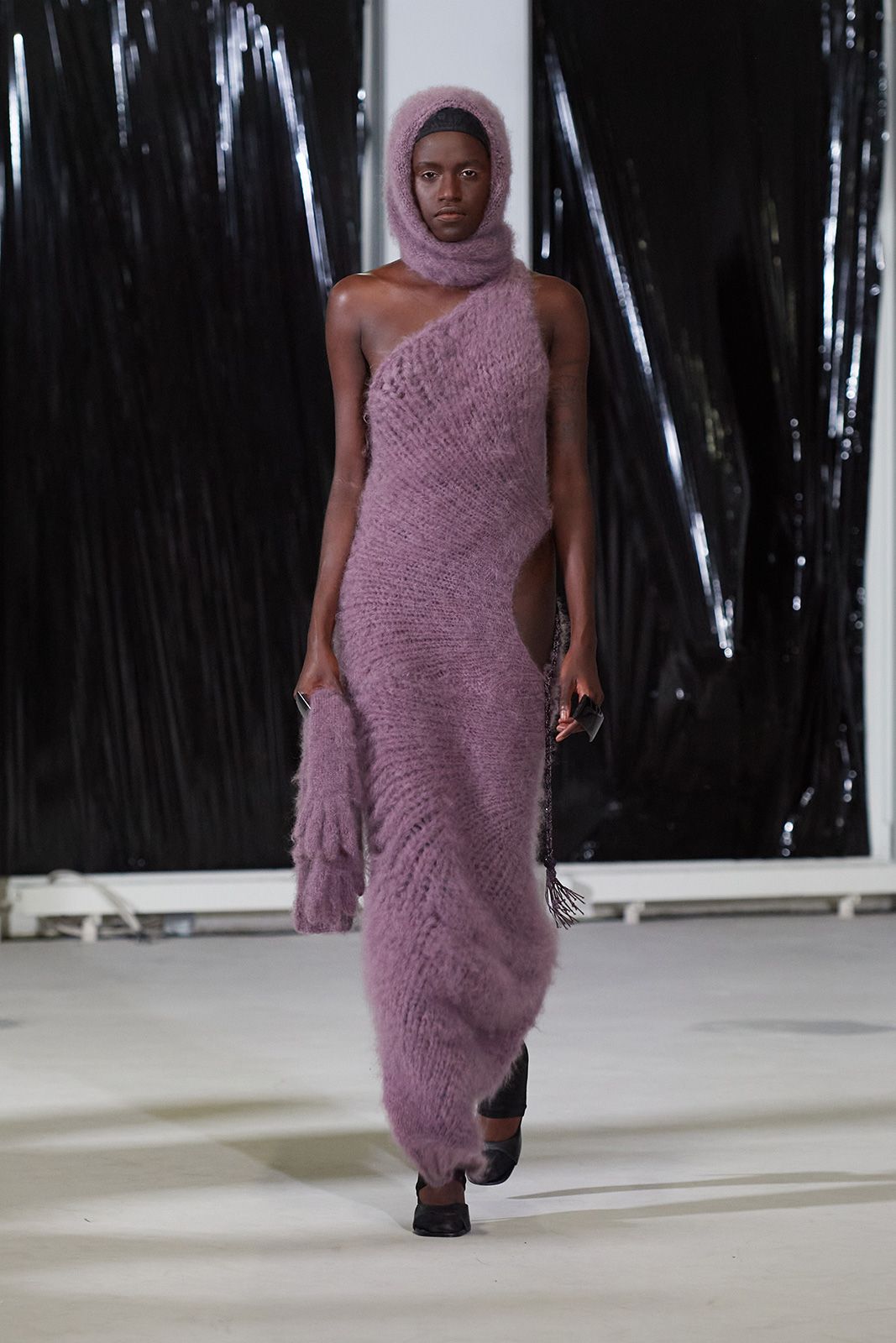 LOU-DE-BETOLY_AW24_Look010_by_James-Cochrane_for_BFW.jpg