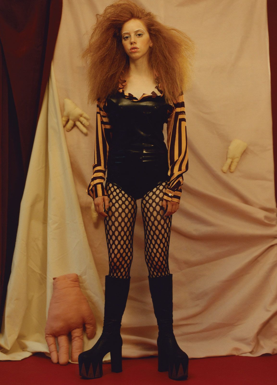 Lucie Rox Metalmagazine 10.jpg