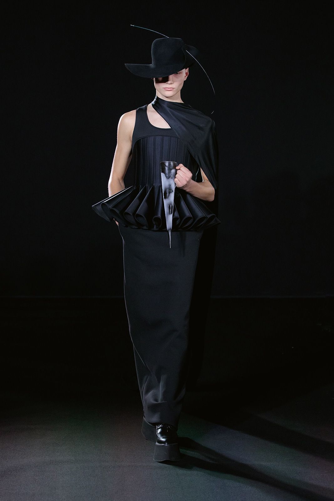 Robert Wun Ss23 14.jpg