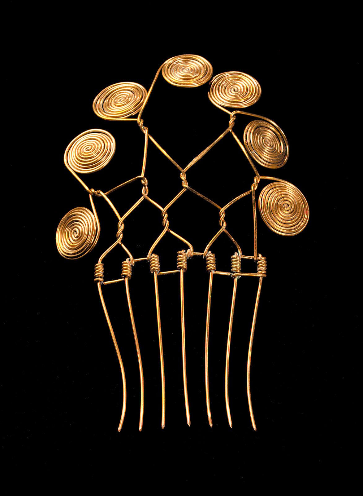 Alexander Calder Metalmagazine 4.jpg