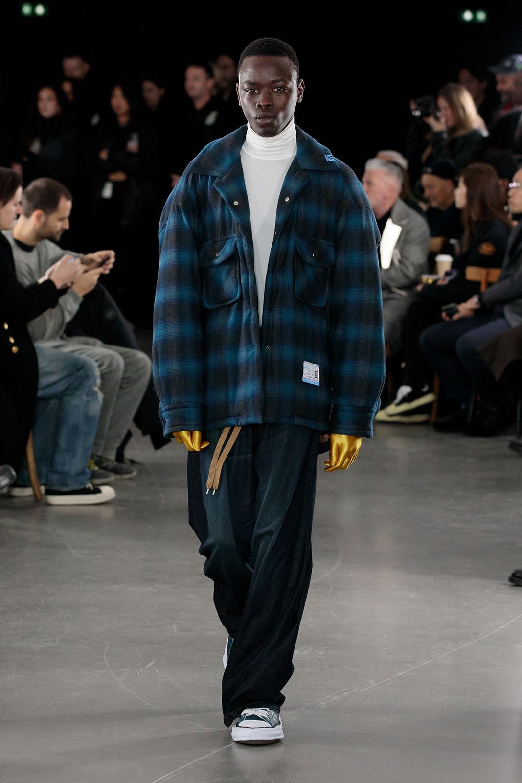 Maison Mihara Yasuhiro F W 2023 27.jpg