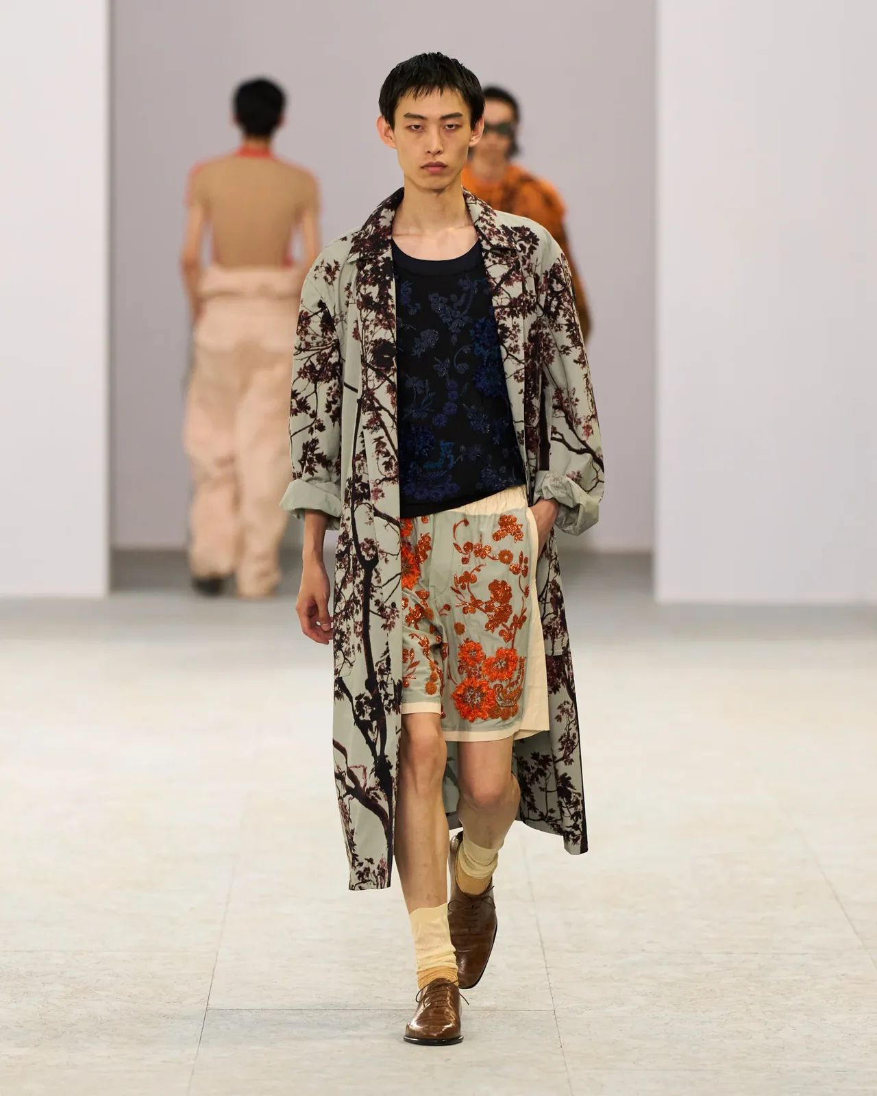 metal-dries-van-noten-s-s-2027-menswear-31.webp