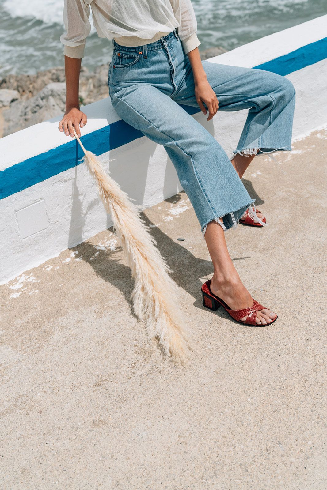 Byfarshoes Metalmagazine 8.jpg