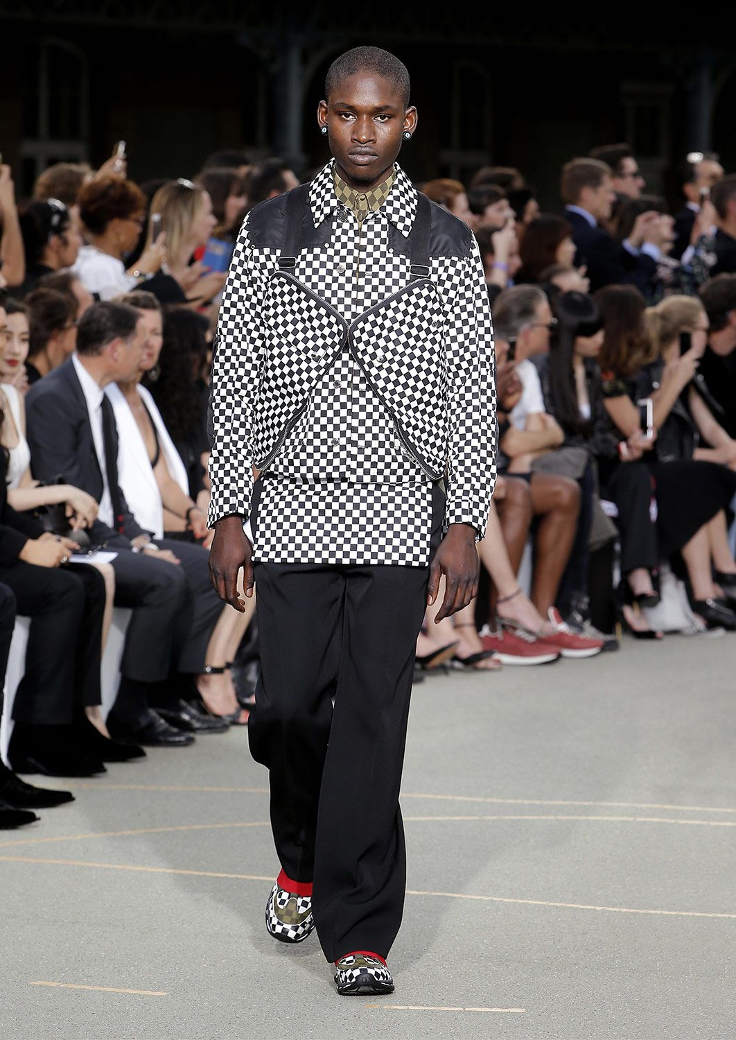Givenchy S S17 Metalmagazine 15.jpg