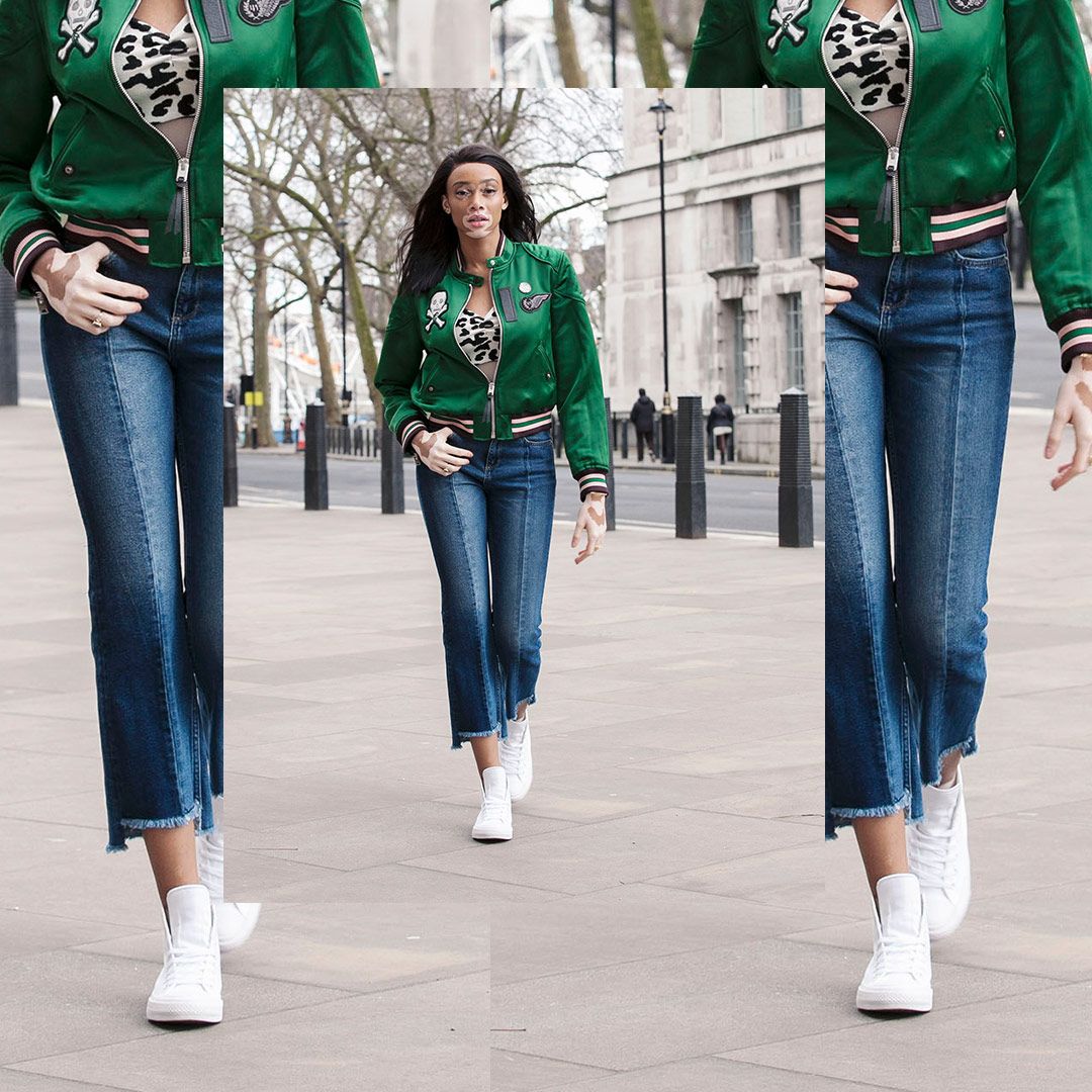 Cn Ny J17 0001 Converse Paris London Scene 1080x1080 1 V2 Winnie3.jpg
