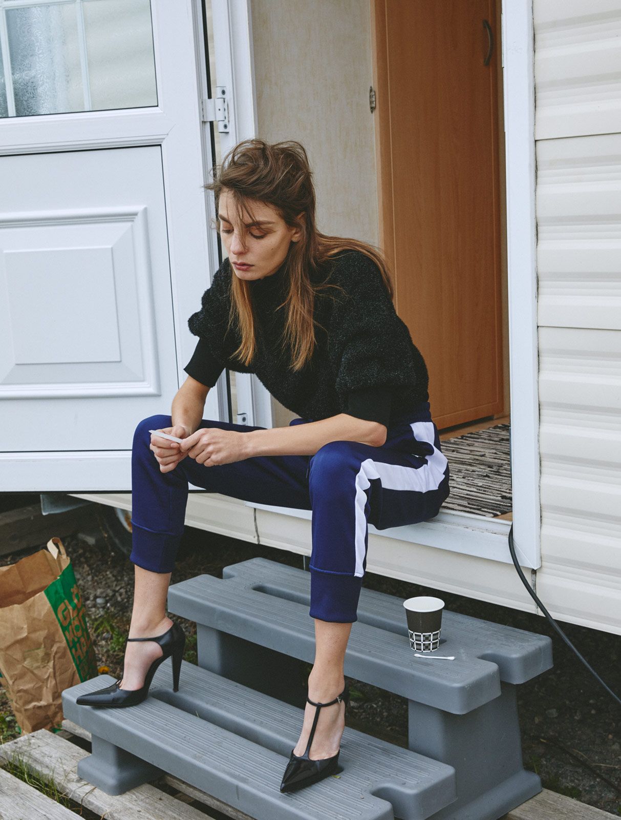 Evelina Sollander Metalmagazine 3.jpg