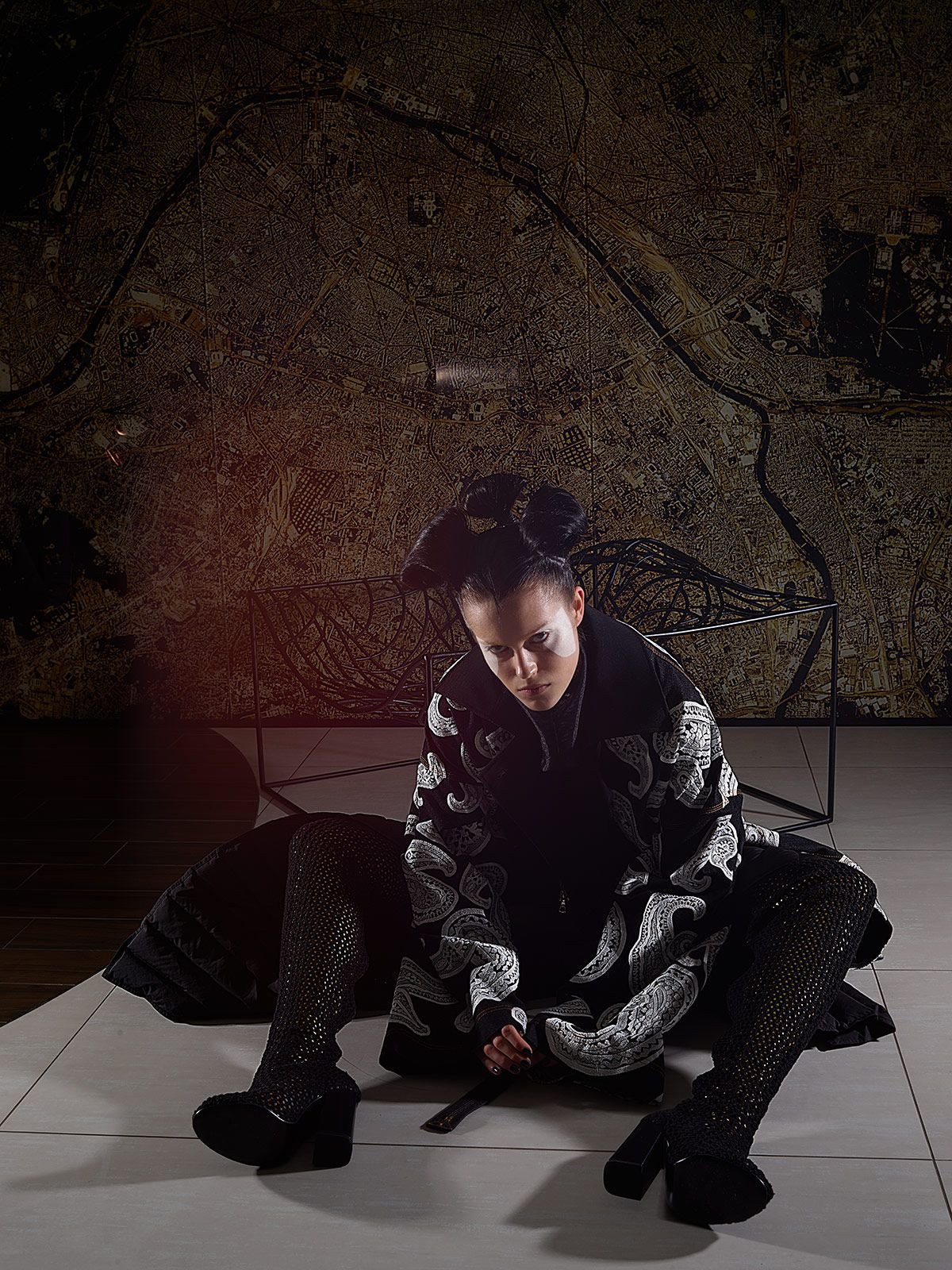 Coco Neuville Metalmagazine37 9.jpg