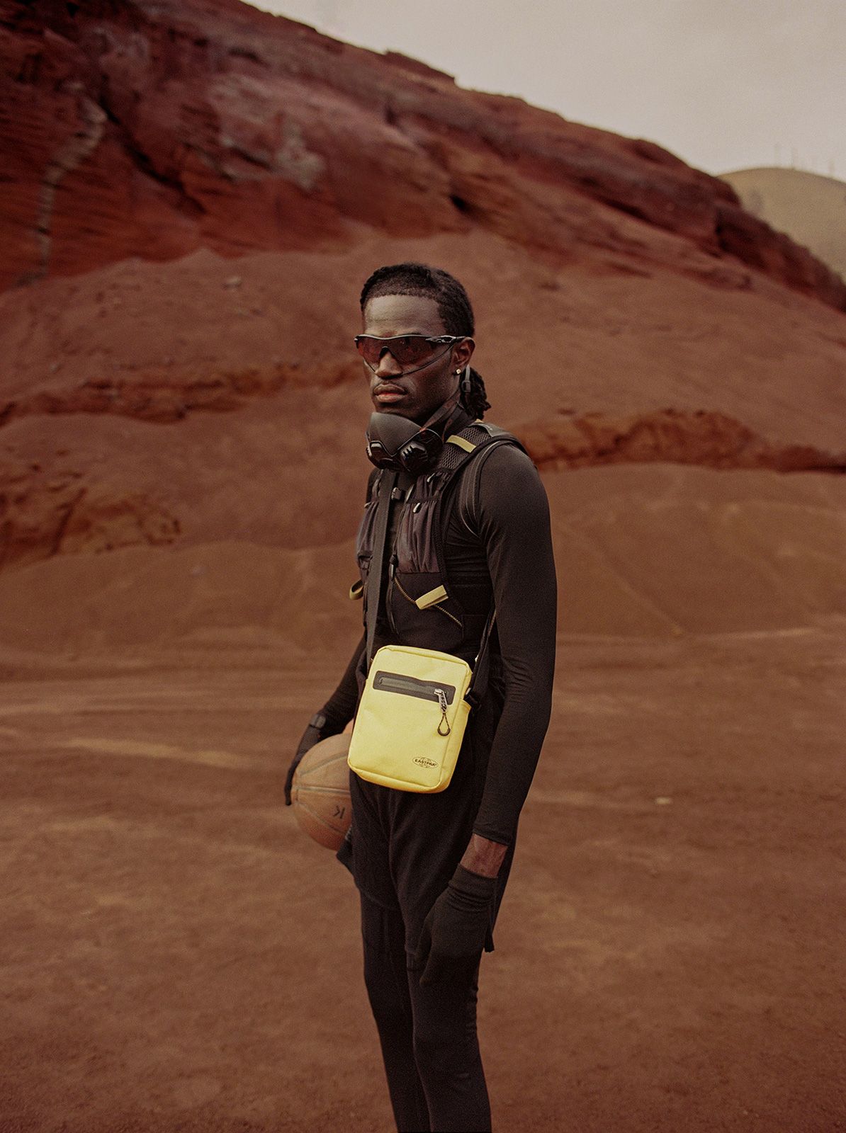 Eastpak Built to Resist S S234.jpg