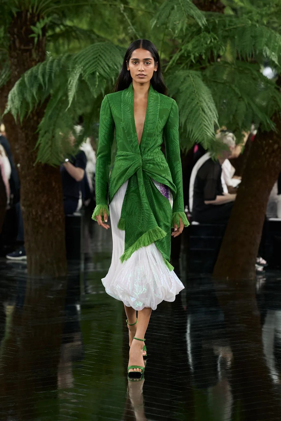 metal-dior-haute-couture-f-w-2026-13.webp