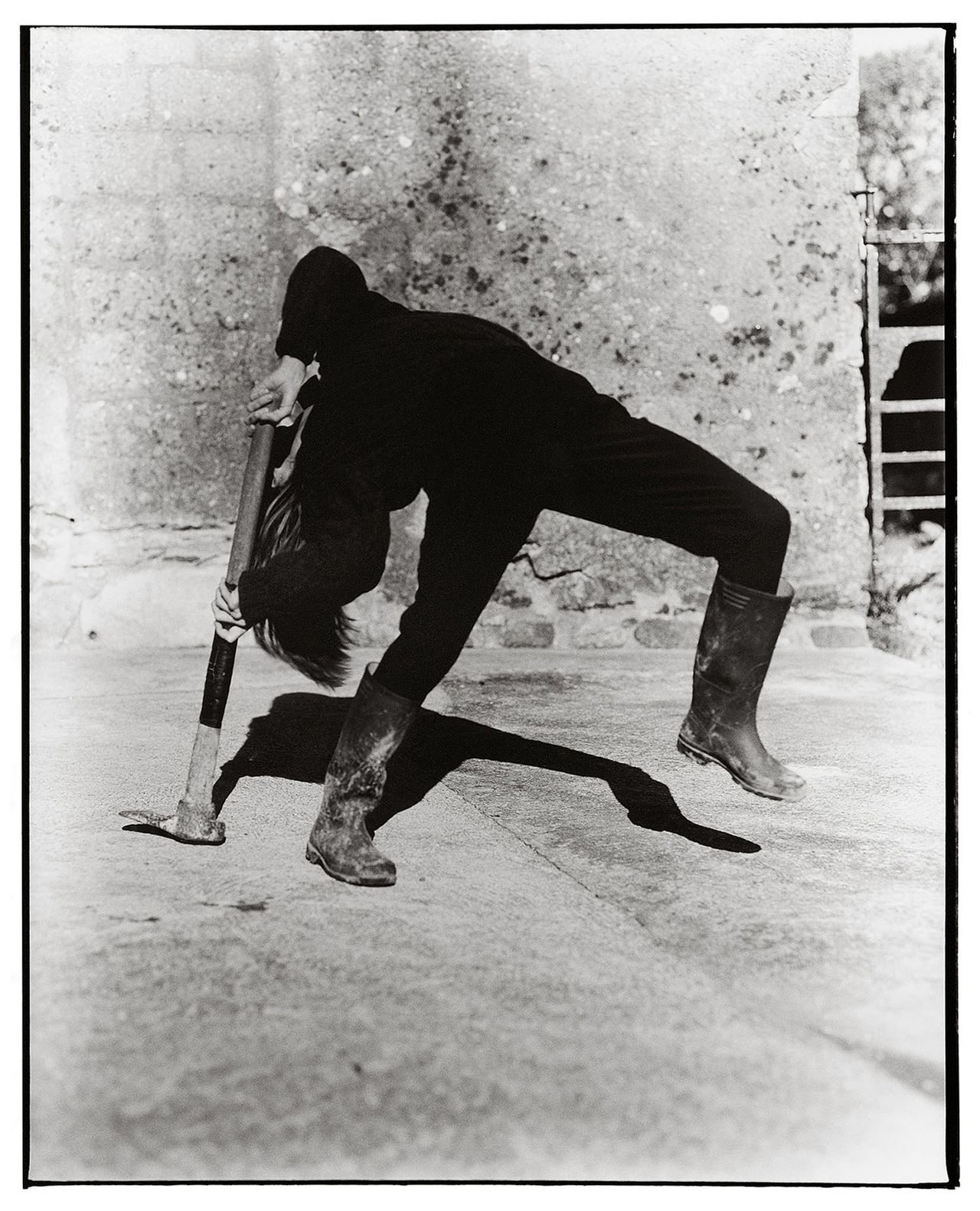 Luis Alberto Rodriguez People of the Mud 09.jpg