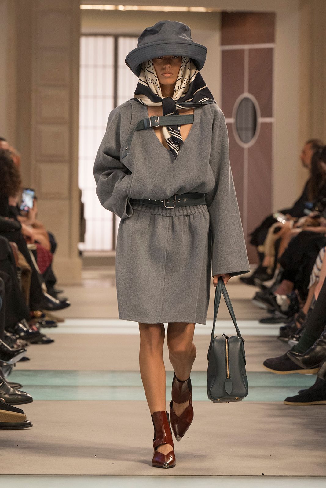 LV_AW25_Look_47.jpg